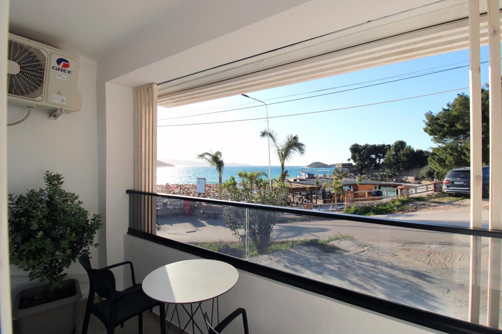 אפרטהוטל קסאמיל Melina'S Seaside Retreat מראה חיצוני תמונה